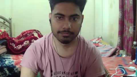 Snapshot of birbikrom104 chatting on April 21, 2026, 4:52 am birbikrom104 online show from April 21, 2026, 4:52 am