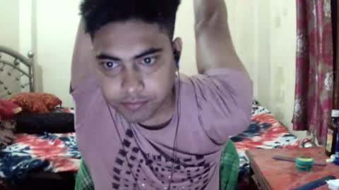 Snapshot of birbikrom104 chatting on April 27, 2026, 4:32 am birbikrom104 online show from April 27, 2026, 4:32 am
