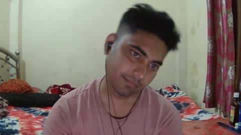 Snapshot of birbikrom104 chatting on April 28, 2026, 7:46 am birbikrom104 online show from April 28, 2026, 7:46 am