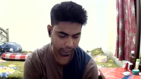 Snapshot of birbikrom104 chatting on May 23, 2026, 6:40 am birbikrom104 online show from May 23, 2026, 6:40 am