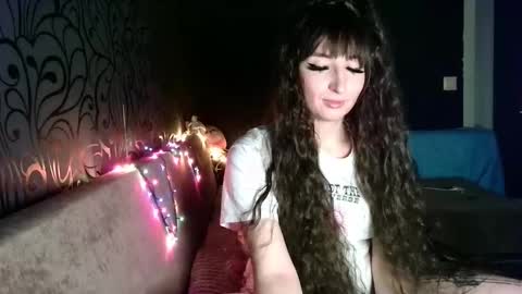 Snapshot of birdie_kiss chatting on February 11, 2026, 7:30 pm birdie_kiss online show from February 11, 2026, 7:30 pm