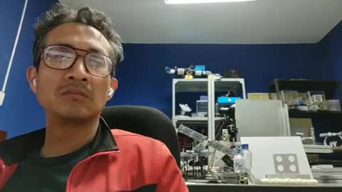 Snapshot of bisexmangenx chatting on June 28, 2026, 2:50 am Manu O online show from June 28, 2026, 2:50 am
