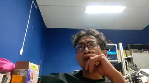 Snapshot of bisexmangenx chatting on July 9, 2026, 10:36 pm Manu O online show from July 9, 2026, 10:36 pm