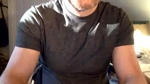 BisonBar online show from January 7, 2025, 8:42 pm