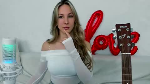 Snapshot of biss_queen chatting on March 3, 2026, 7:58 am biss_queen online show from March 3, 2026, 7:58 am