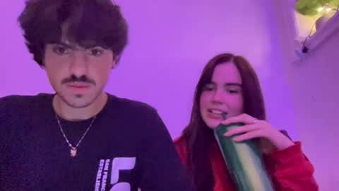 bkws985 online show from October 19, 2025, 12:00 am