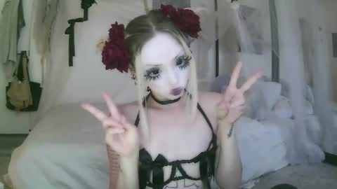 vampire fang  online show from June 15, 2026, 5:15 pm