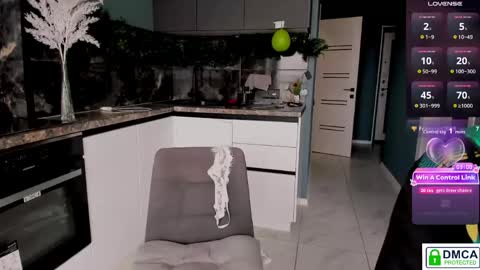 Mia and Rick online show from April 11, 2026, 7:45 am