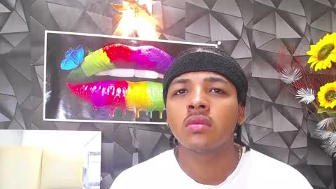 black_king_241 online show from February 2, 2025, 7:57 pm