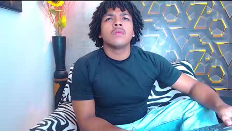 black_king_241 online show from September 22, 2025, 3:41 am