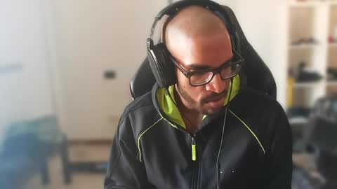 Master online show from April 17, 2026, 7:55 am