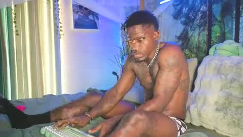 black_mamba2969 online show from October 8, 2025, 10:40 pm