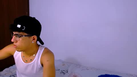 Snapshot of black_men9 chatting on January 12, 2026, 5:23 am black_men9 online show from January 12, 2026, 5:23 am