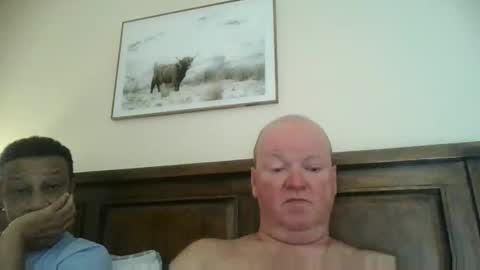 black_n_white4 online show from January 26, 2025, 10:46 pm