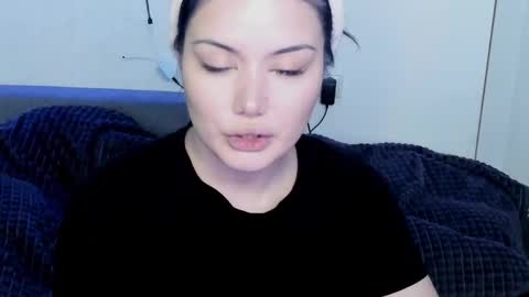 Snapshot of black_pant3r chatting on May 22, 2026, 1:24 am Mon Mon online show from May 22, 2026, 1:24 am