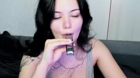 Snapshot of black_pant3r chatting on June 11, 2026, 3:15 am Mon Mon online show from June 11, 2026, 3:15 am