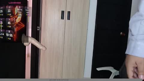 black_penis22 online show from October 9, 2025, 3:54 pm