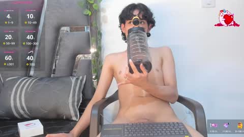 Snapshot of black_rose02 chatting on January 11, 2025, 8:21 pm B L A C K R O S E online show from January 11, 2025, 8:21 pm