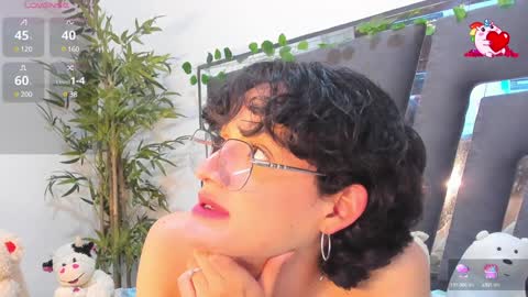 Snapshot of black_rose02 chatting on January 29, 2025, 2:53 pm B L A C K R O S E online show from January 29, 2025, 2:53 pm