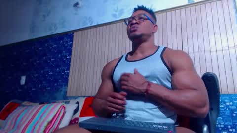 duglas online show from April 1, 2026, 6:49 pm