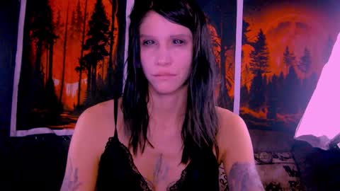 Kristin online show from November 23, 2025, 7:46 pm