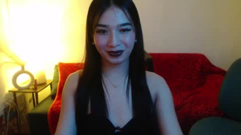 Snapshot of blackasian_roxie chatting on July 15, 2026, 8:25 pm blackasian_roxie online show from July 15, 2026, 8:25 pm