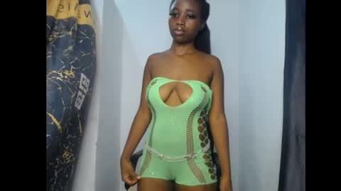 Snapshot of blackbeauty60 chatting on May 1, 2026, 6:12 pm lela online show from May 1, 2026, 6:12 pm