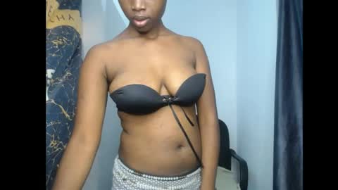 Snapshot of blackbeauty60 chatting on May 8, 2026, 6:13 pm lela online show from May 8, 2026, 6:13 pm