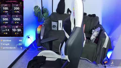 Sophie online show from February 19, 2025, 11:14 pm