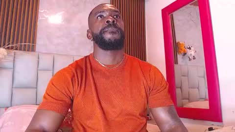 Black Emperador online show from December 21, 2025, 4:30 am