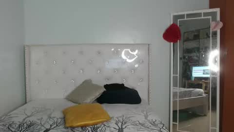 Cleo online show from February 19, 2026, 6:59 pm