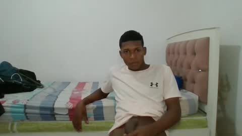 Snapshot of blackpanther_king chatting on January 12, 2025, 6:06 am blackpanther_king online show from January 12, 2025, 6:06 am