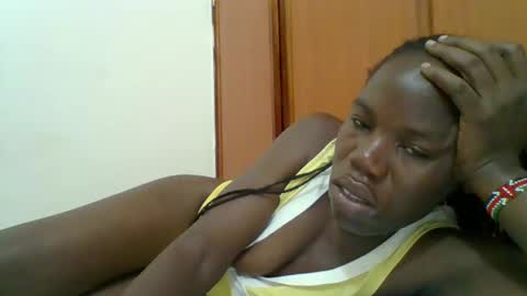 Snapshot of blacksexygal chatting on November 3, 2025, 5:20 am SARAH online show from November 3, 2025, 5:20 am