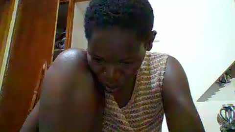 Snapshot of blacksexygal chatting on June 15, 2026, 2:14 am SARAH online show from June 15, 2026, 2:14 am