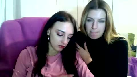 Snapshot of blacky_berry chatting on January 11, 2025, 9:15 pm Ivy online show from January 11, 2025, 9:15 pm