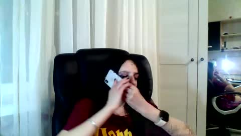 Snapshot of blacky_berry chatting on January 21, 2025, 6:55 pm Ivy online show from January 21, 2025, 6:55 pm