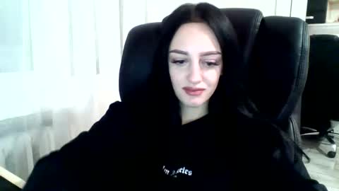 Snapshot of blacky_berry chatting on January 26, 2025, 4:09 pm Ivy online show from January 26, 2025, 4:09 pm