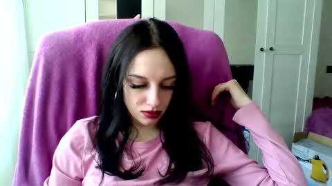 Snapshot of blacky_berry chatting on February 12, 2025, 10:46 am Ivy online show from February 12, 2025, 10:46 am