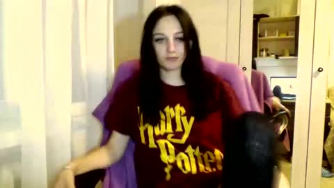 Snapshot of blacky_berry chatting on February 22, 2025, 8:42 pm Ivy online show from February 22, 2025, 8:42 pm