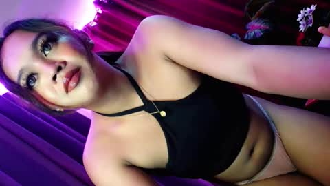Snapshot of blacky_luna chatting on May 16, 2026, 8:18 pm sweetyluna online show from May 16, 2026, 8:18 pm