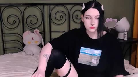 blacky_tea online show from September 8, 2025, 11:15 pm