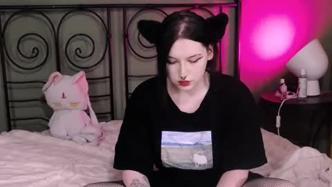 blacky_tea online show from October 13, 2025, 4:40 pm