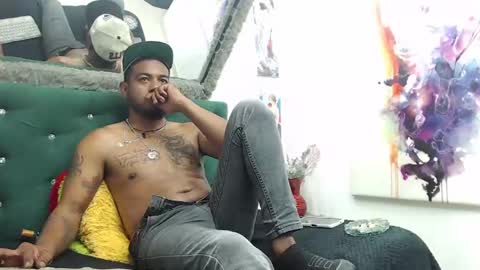 Snapshot of blade_foxx chatting on January 6, 2025, 12:05 am Richard online show from January 6, 2025, 12:05 am