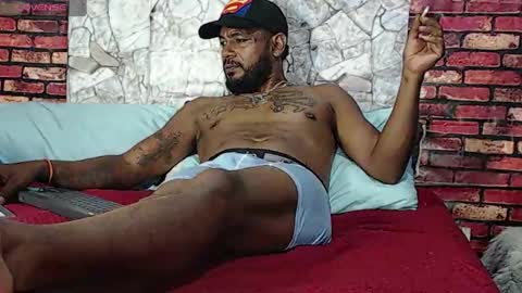 Snapshot of blade_foxx chatting on May 1, 2026, 3:22 am Richard online show from May 1, 2026, 3:22 am