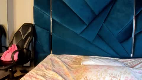 Snapshot of blaiirwall chatting on November 6, 2025, 8:43 pm BlairWall online show from November 6, 2025, 8:43 pm