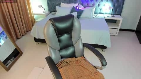 blair_red_ online show from April 1, 2026, 12:06 pm