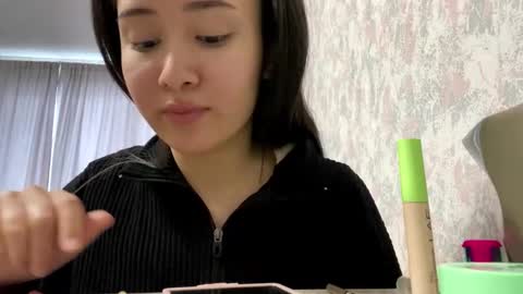 Mila online show from March 1, 2026, 7:54 am