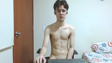 Snapshot of blakeshatter chatting on January 11, 2025, 6:12 pm blakeshatter online show from January 11, 2025, 6:12 pm