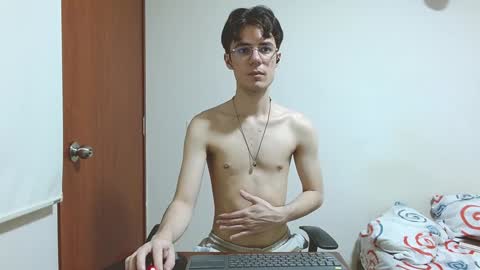 Snapshot of blakeshatter chatting on January 12, 2025, 12:18 am blakeshatter online show from January 12, 2025, 12:18 am