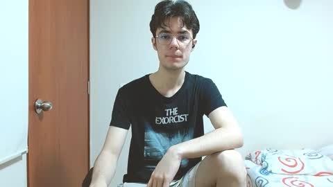 Snapshot of blakeshatter chatting on January 15, 2025, 2:46 pm blakeshatter online show from January 15, 2025, 2:46 pm